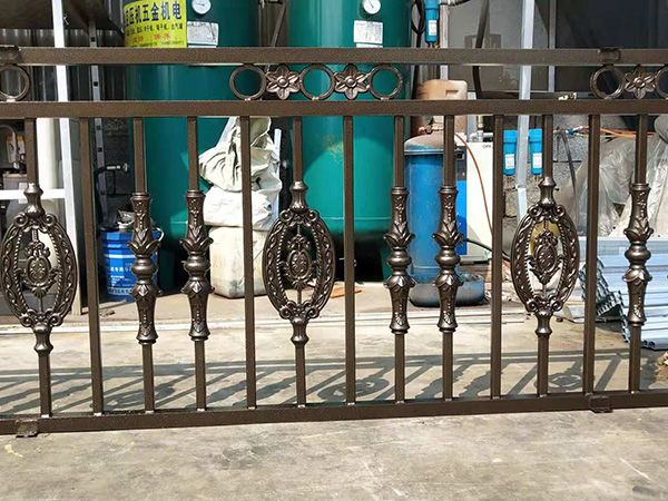 陽(yáng)臺(tái)護(hù)欄