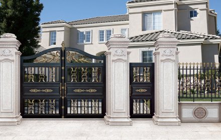 濰坊鋁藝大門(mén)的油漆施工需要注意什么？